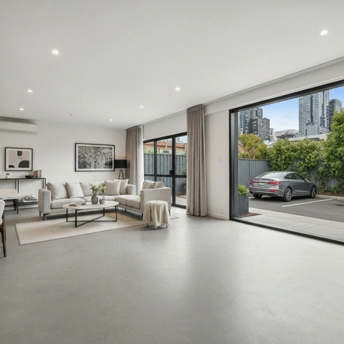 Melbourne Serviced Apartments with Parking